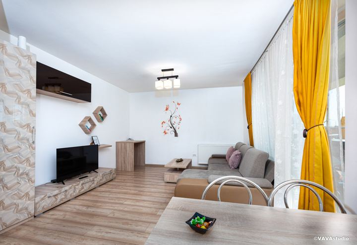 Apartament 2 · Coresi